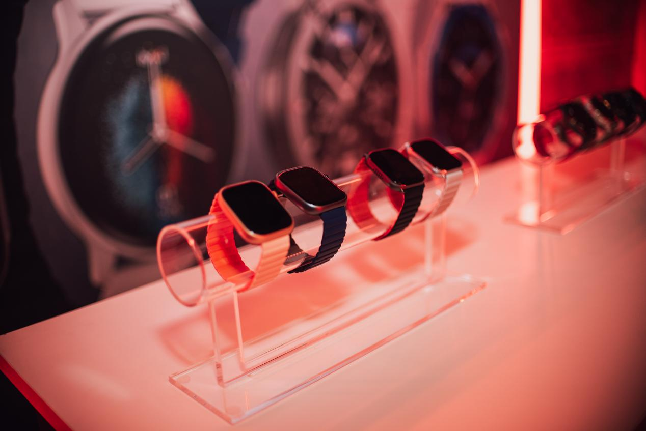 The Future of Wearable Tech: Exploring Health, Entertainment, and Beyo ...